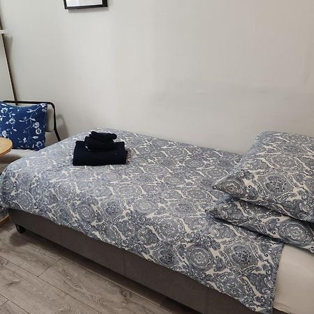 Kilburn High Road Studio Apartments 런던 외부 사진
