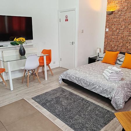 Kilburn High Road Studio Apartments 런던 외부 사진