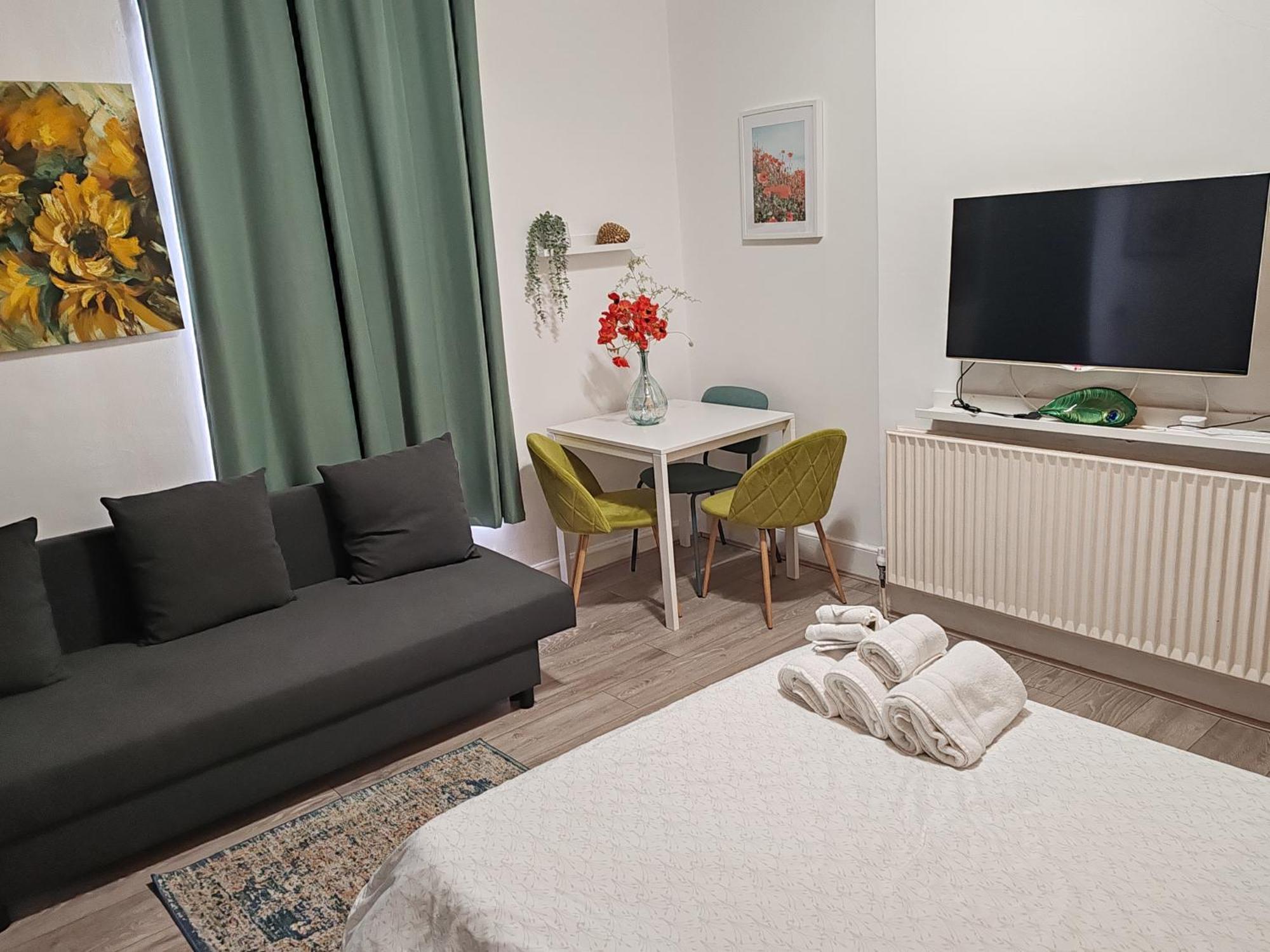 Kilburn High Road Studio Apartments 런던 외부 사진