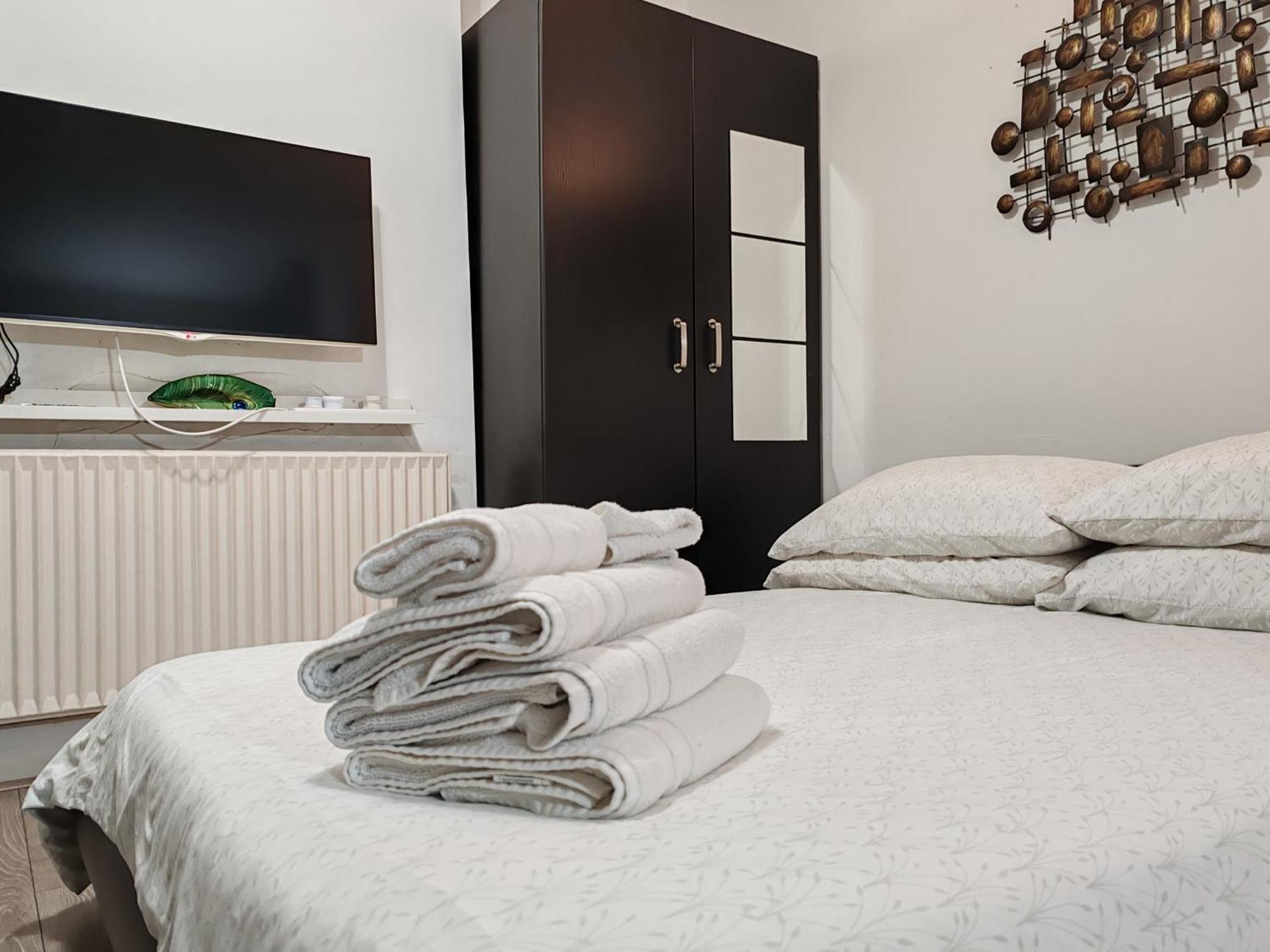 Kilburn High Road Studio Apartments 런던 외부 사진