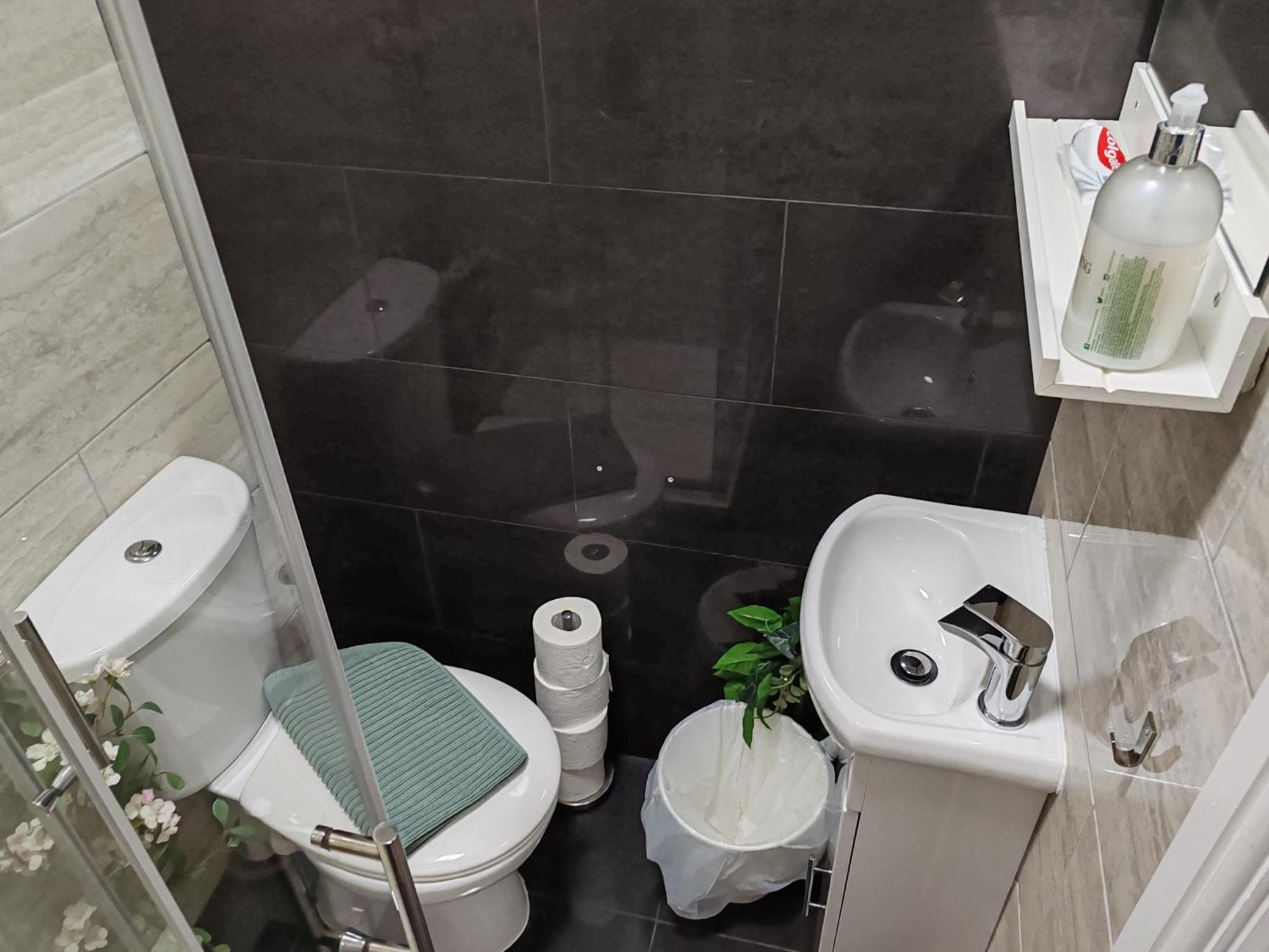 Kilburn High Road Studio Apartments 런던 외부 사진